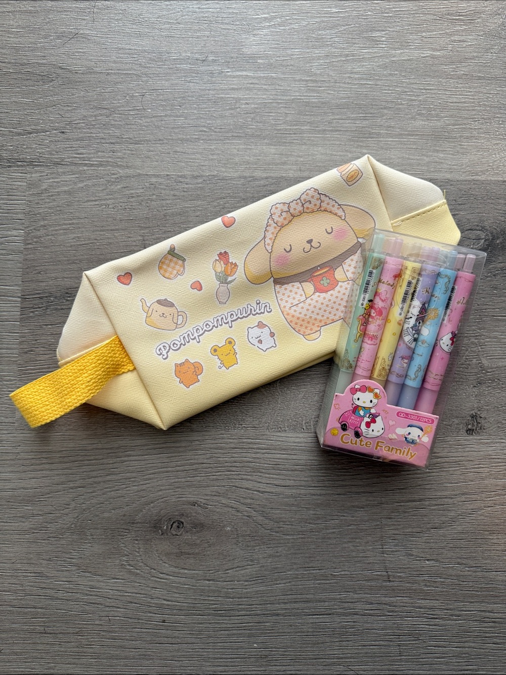 Pompompurin Pencil Case 

Back to school ✏️📚